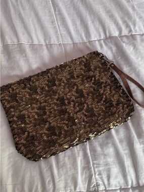 Sequin Wristlet Clutch - Brown Gold